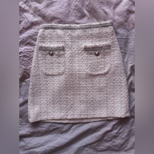 Zara Woman White Tweed Mini Skirt Pearl Button Pockets Frayed Trim XS